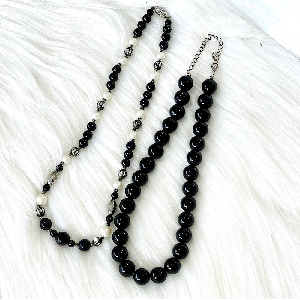 VINTAGE NECKLACES beaded set of 2 Classic BLACK CHOKER large beads Pearl classy